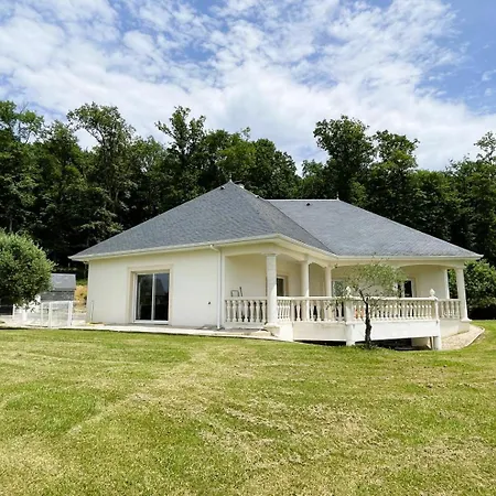 Ando בית נופש *