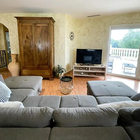 Ando בית נופש Espoey