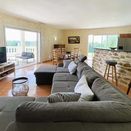 Ando בית נופש